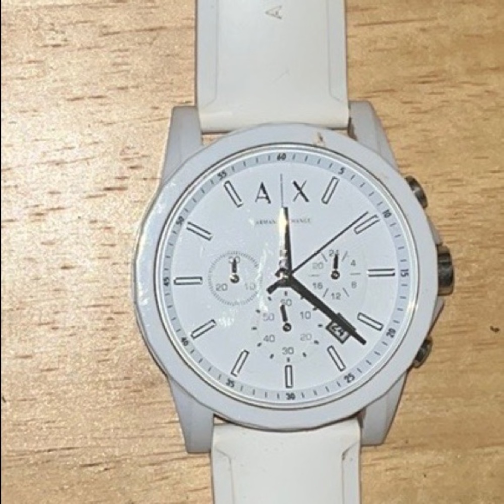 Used but like NEW great condition Armani Exchange cocaine white watch 💫 💫